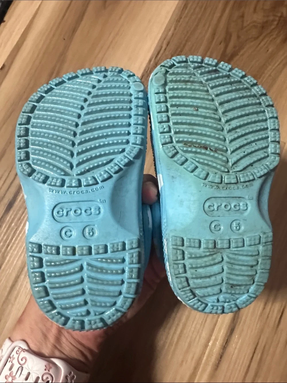 CROCS Kids Floral Clog in Bright Blue with White & Yellow Flowers